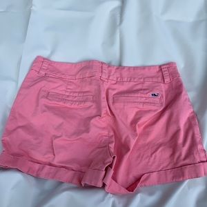 Vineyard vines shorts message before buying